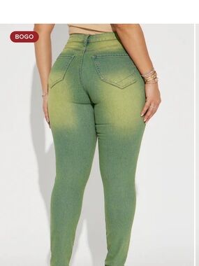 Fashion Nova Green Ombre Women’s Jeans Hampton Tinted new size 9 Skinny Jeans
